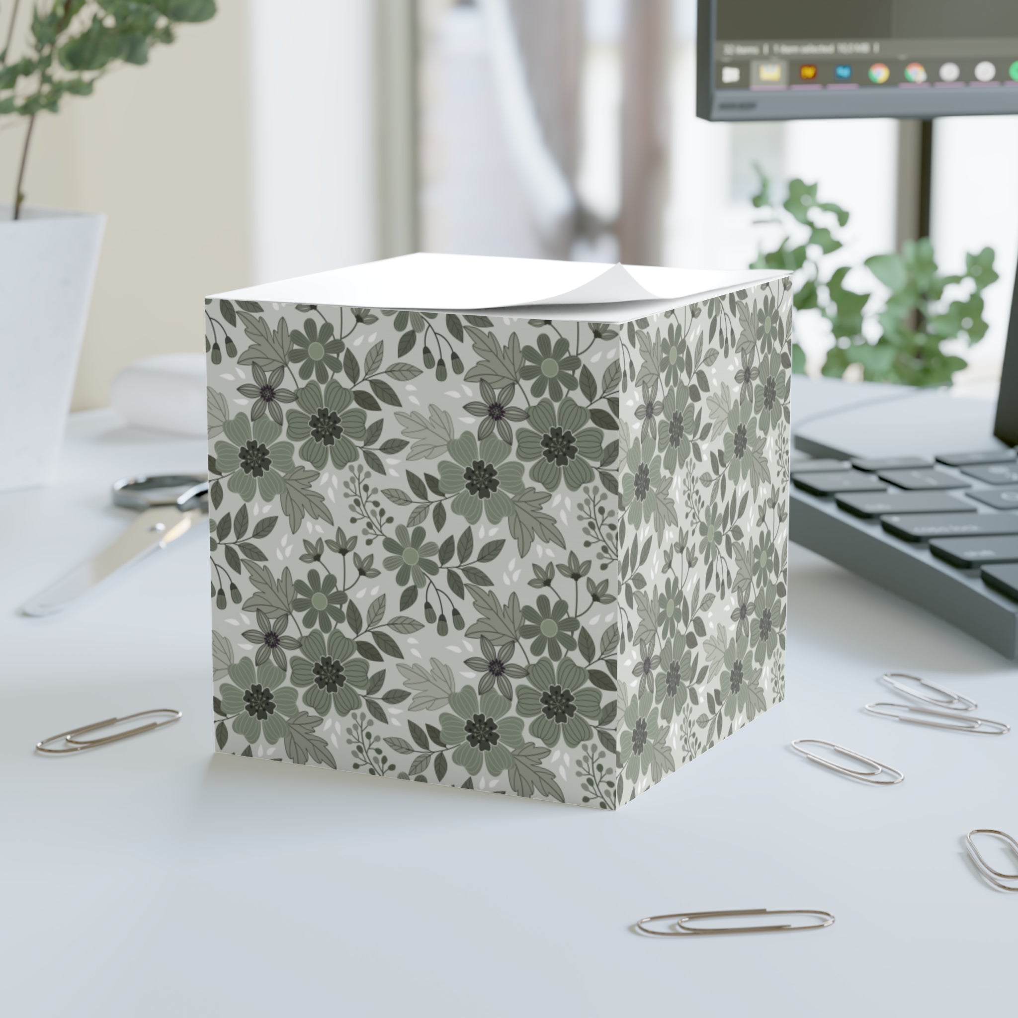 Green Garden Sticky Notes
