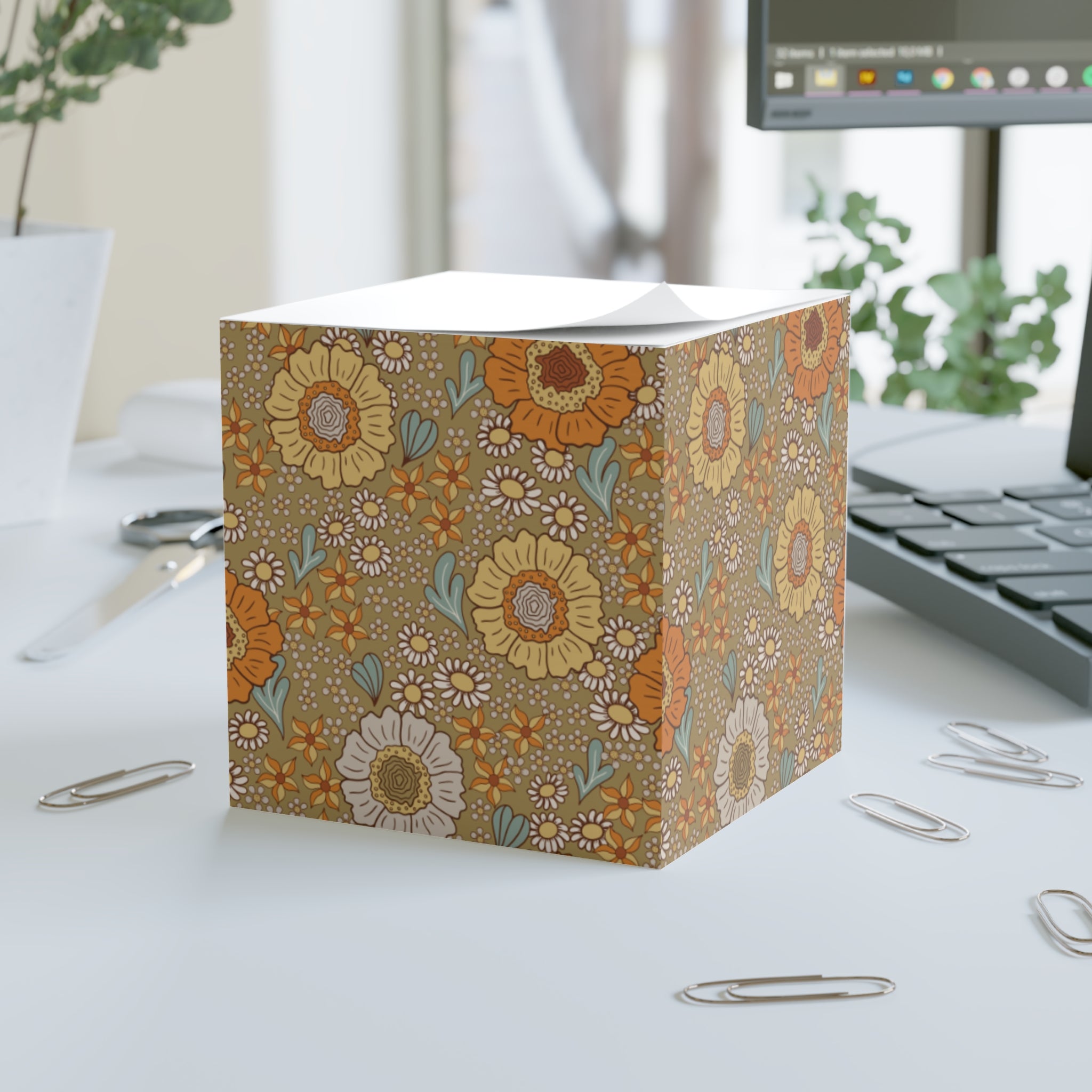Nude Garden Sticky Notes